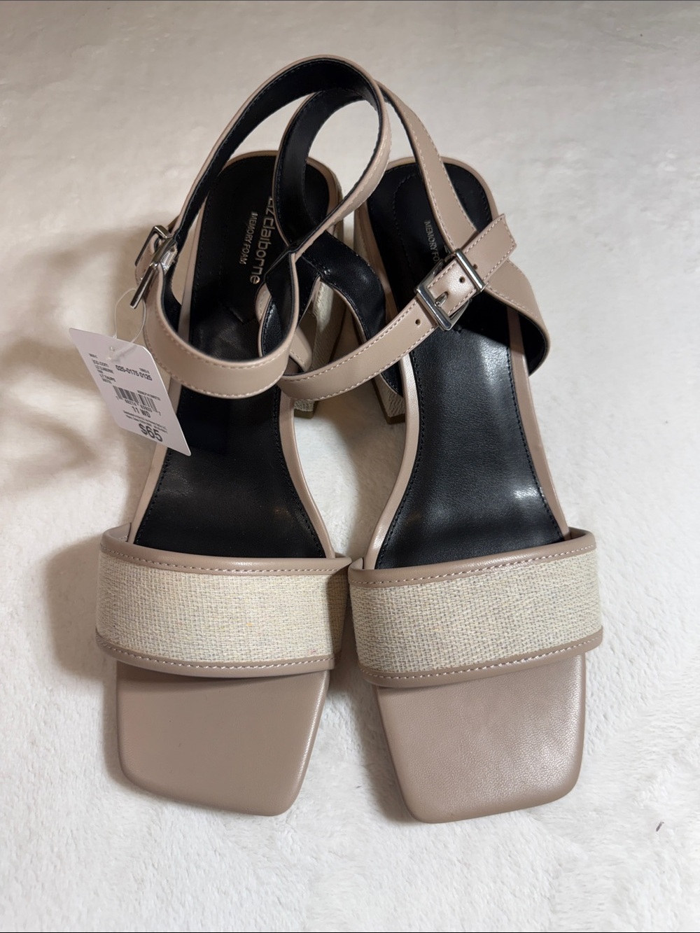 New Liz Claiborne Beige and Cream Block Heel Sandals
